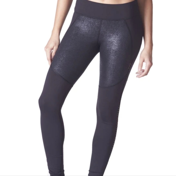 EUC Michi Barre Black Python Legging - Picture 3 of 9